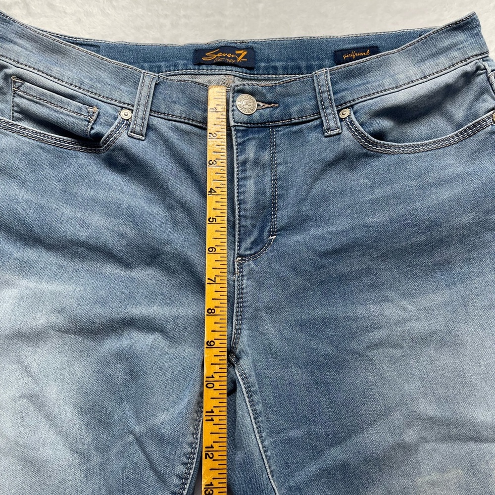 Seven 7 Women’s Capri Jeans Denim Embroidery Back Pockets Distressed Size 14 - Picture 4 of 15